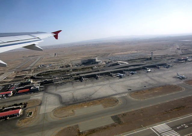 伊玛目霍梅尼国际机场