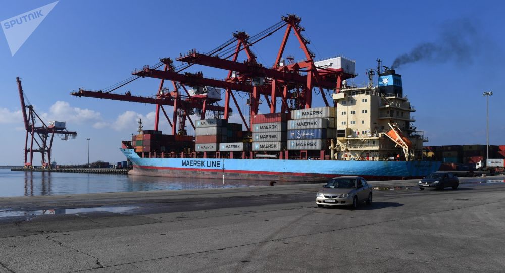 马士基公司集装箱船在尼日利亚海岸遭海盗劫持