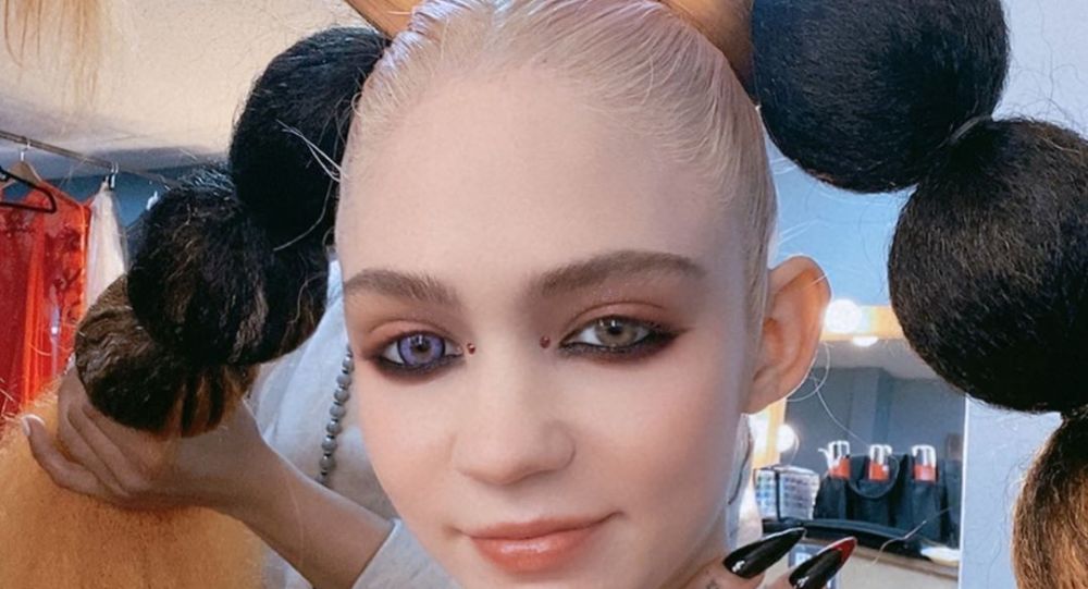        照片 :  instagram/grimes