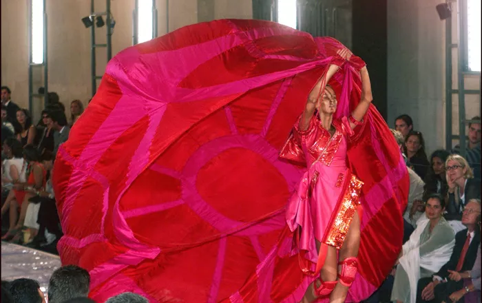 時尚品牌迪奧成立75週年